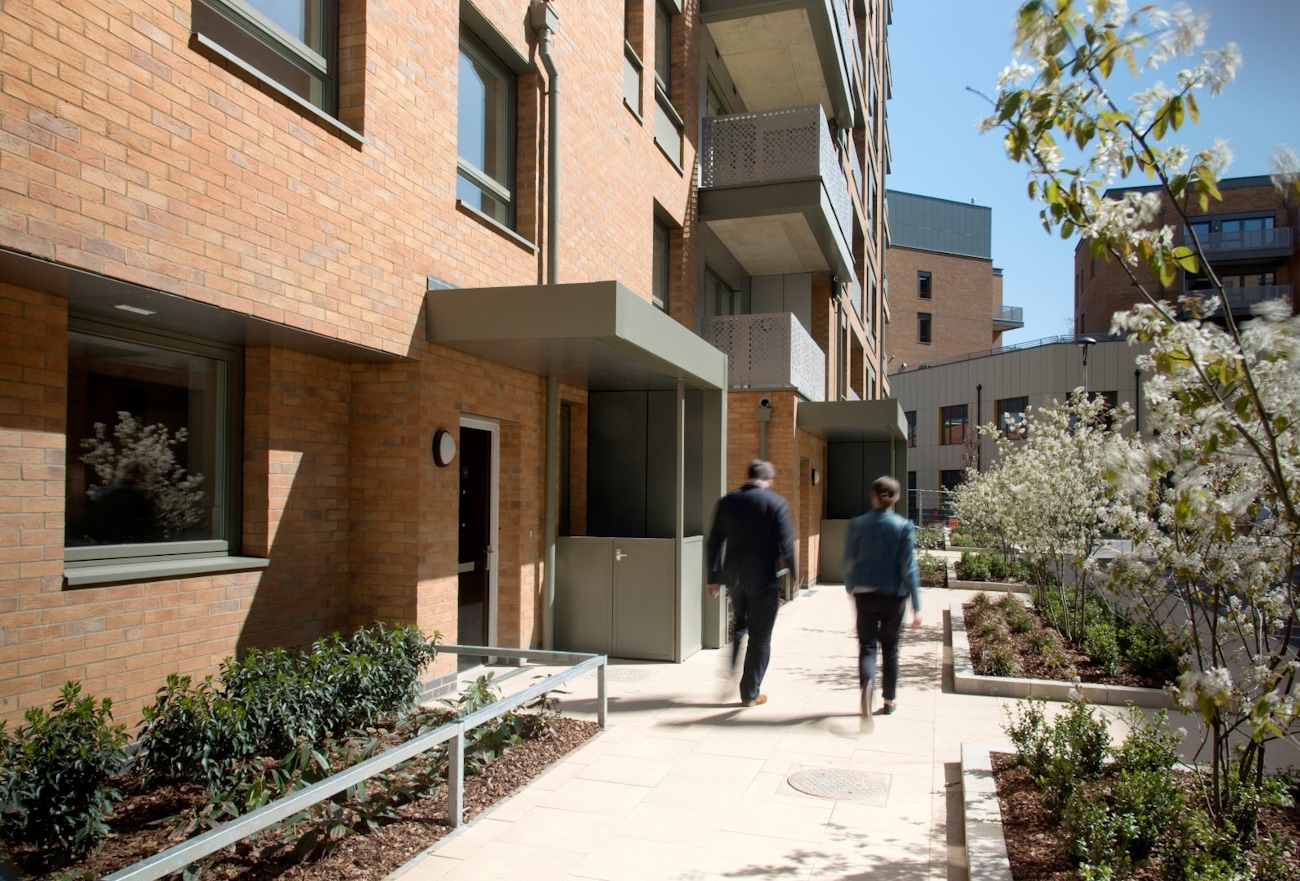 152454 037 Greshoff 3rd Page Large