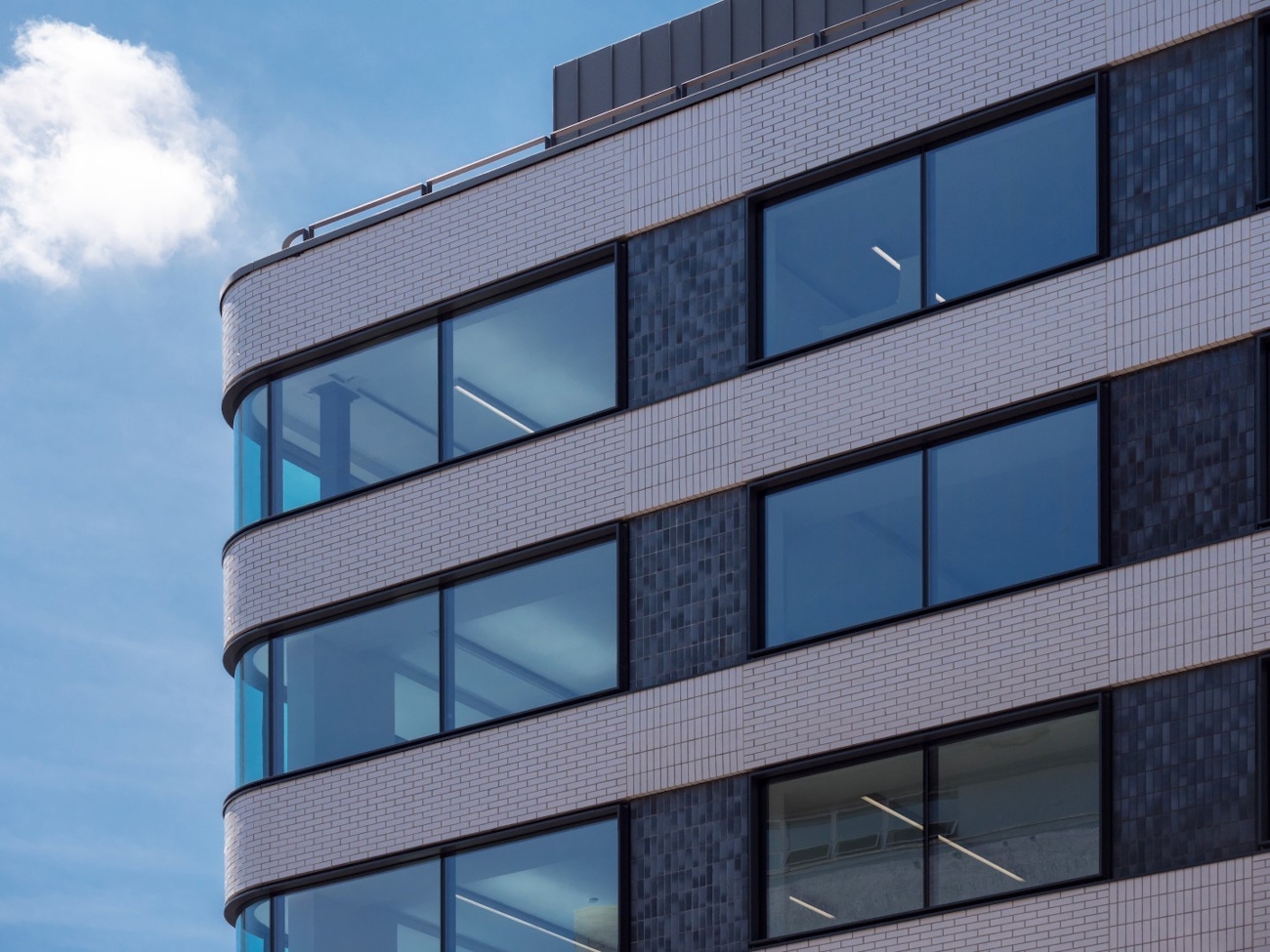 160 Old Street 13 Large