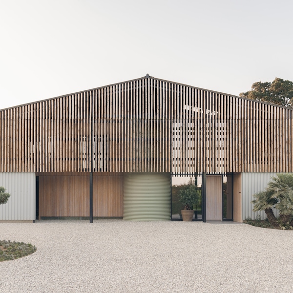 Blue Sky Barn 4541 Nick Dearden ORIGINAL 9