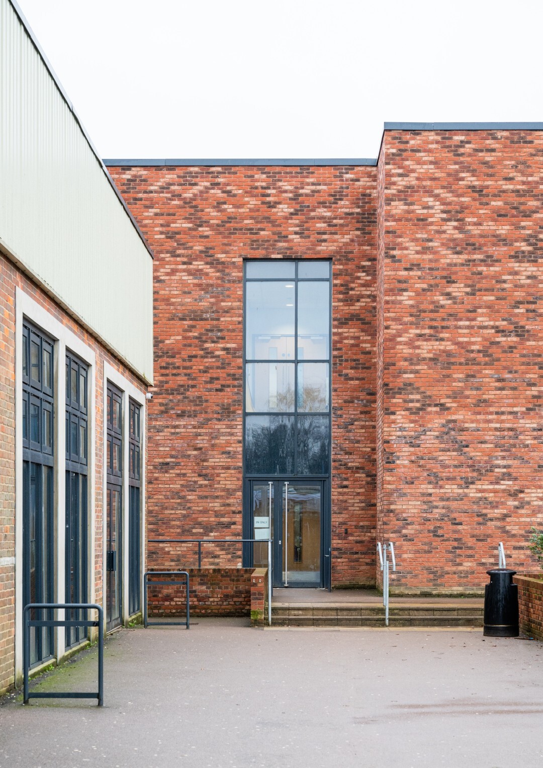 Holmer Green School - Solus Brick Range