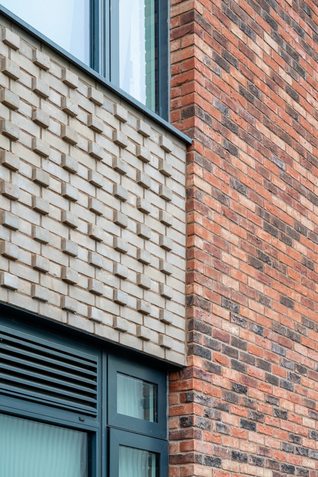 Holmer Green School - Solus Brick Range