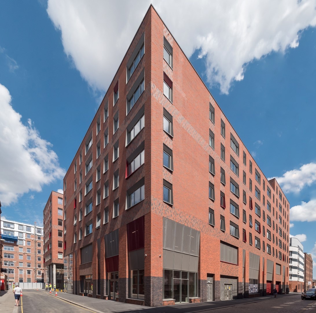 Manchester 6 2 Large