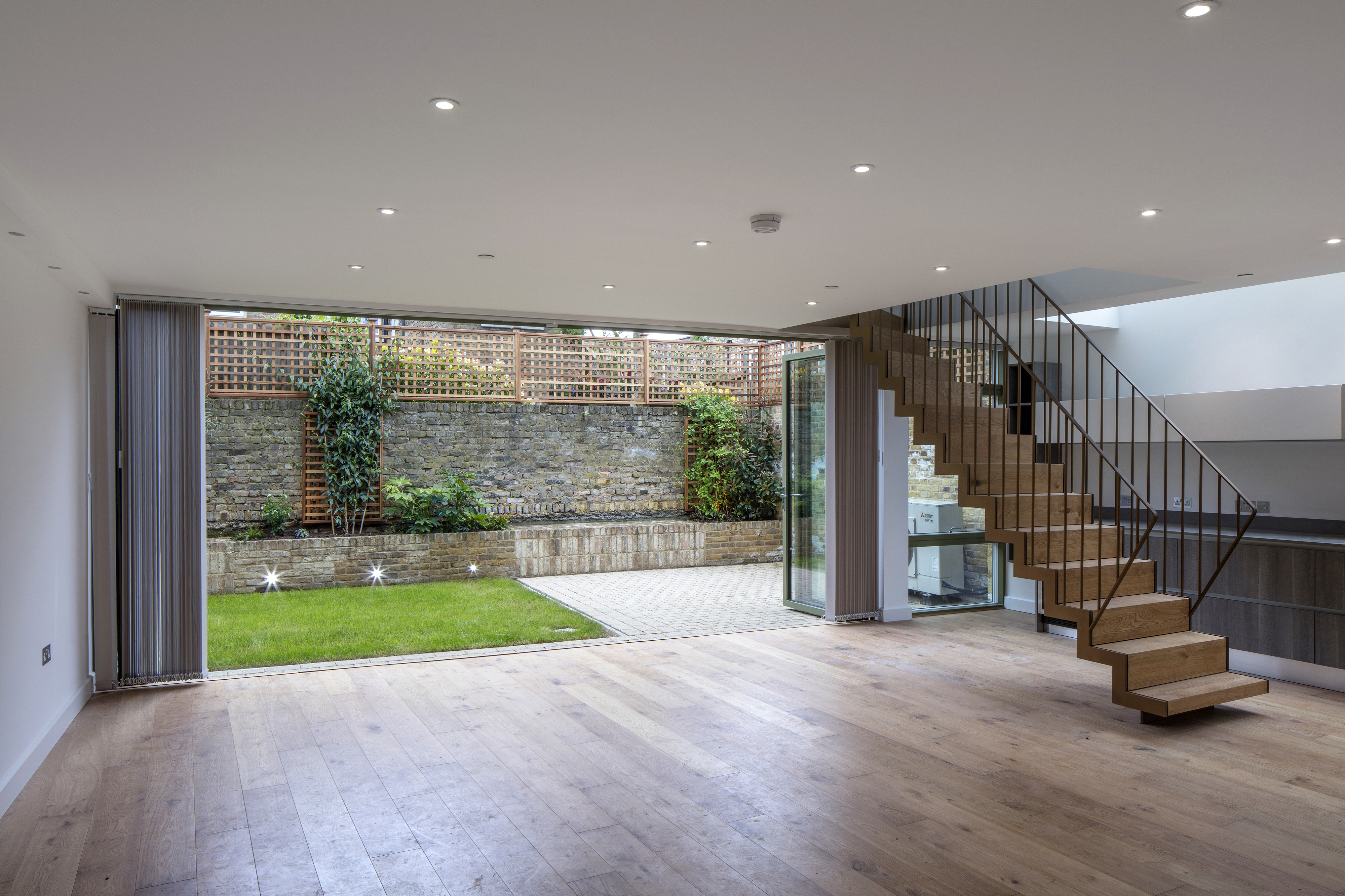 Moray Mews 3427 Morley von Sternberg PRESSIMAGE 5