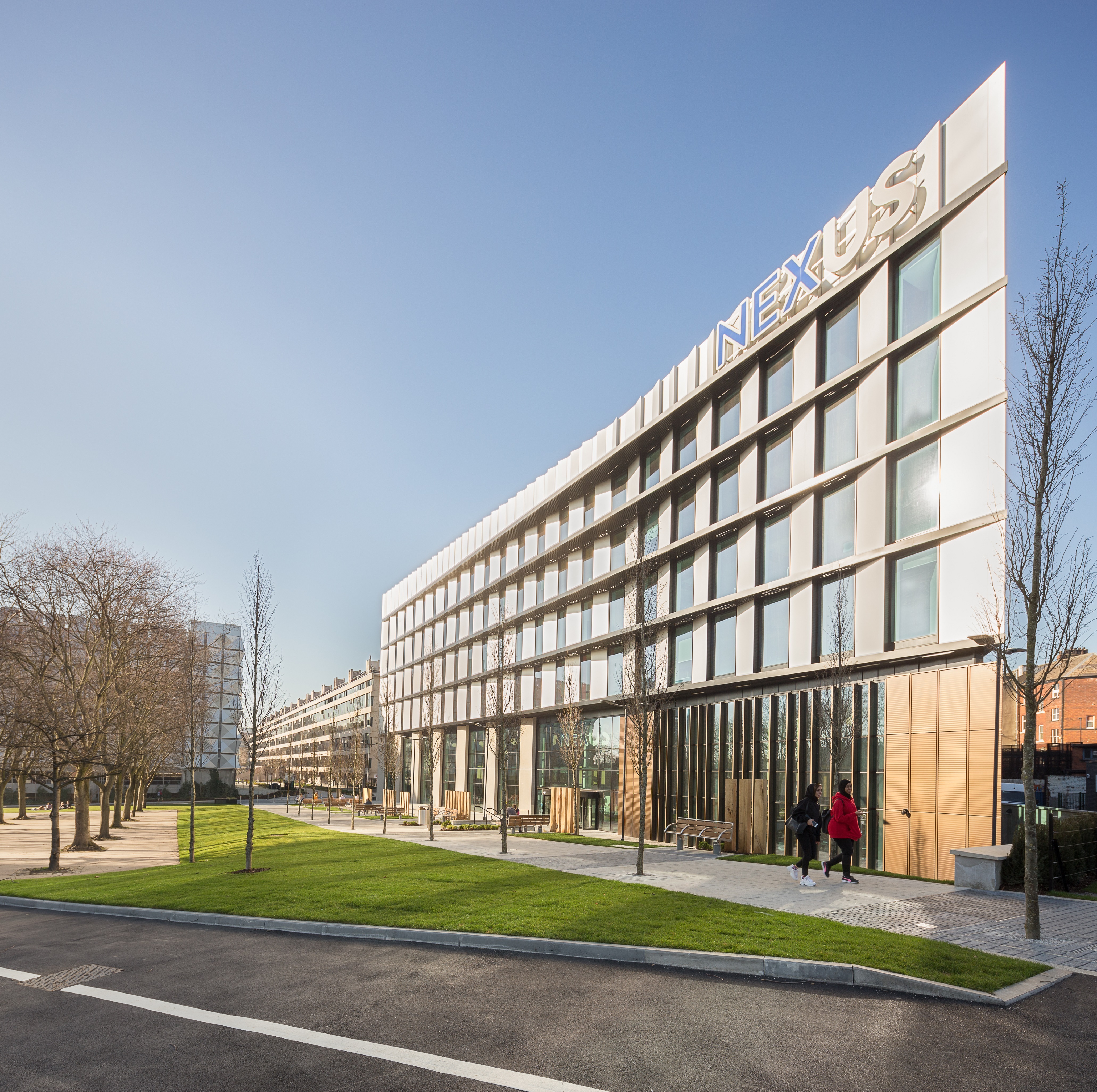 Nexus 4093 Mike Dinsdale ORIGINAL 7