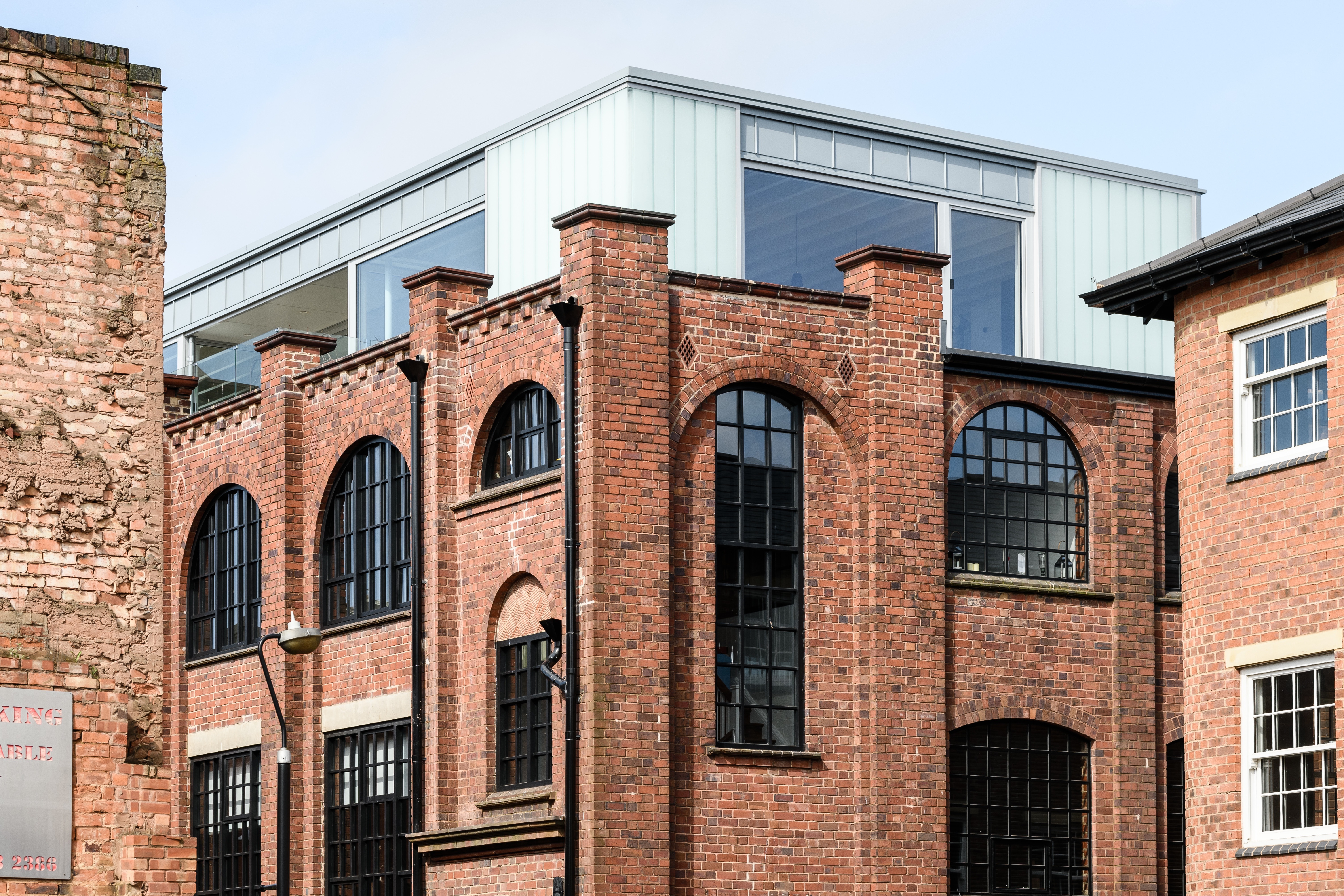 Squirrel Works 3233 Tom Bird PRESSIMAGE 1