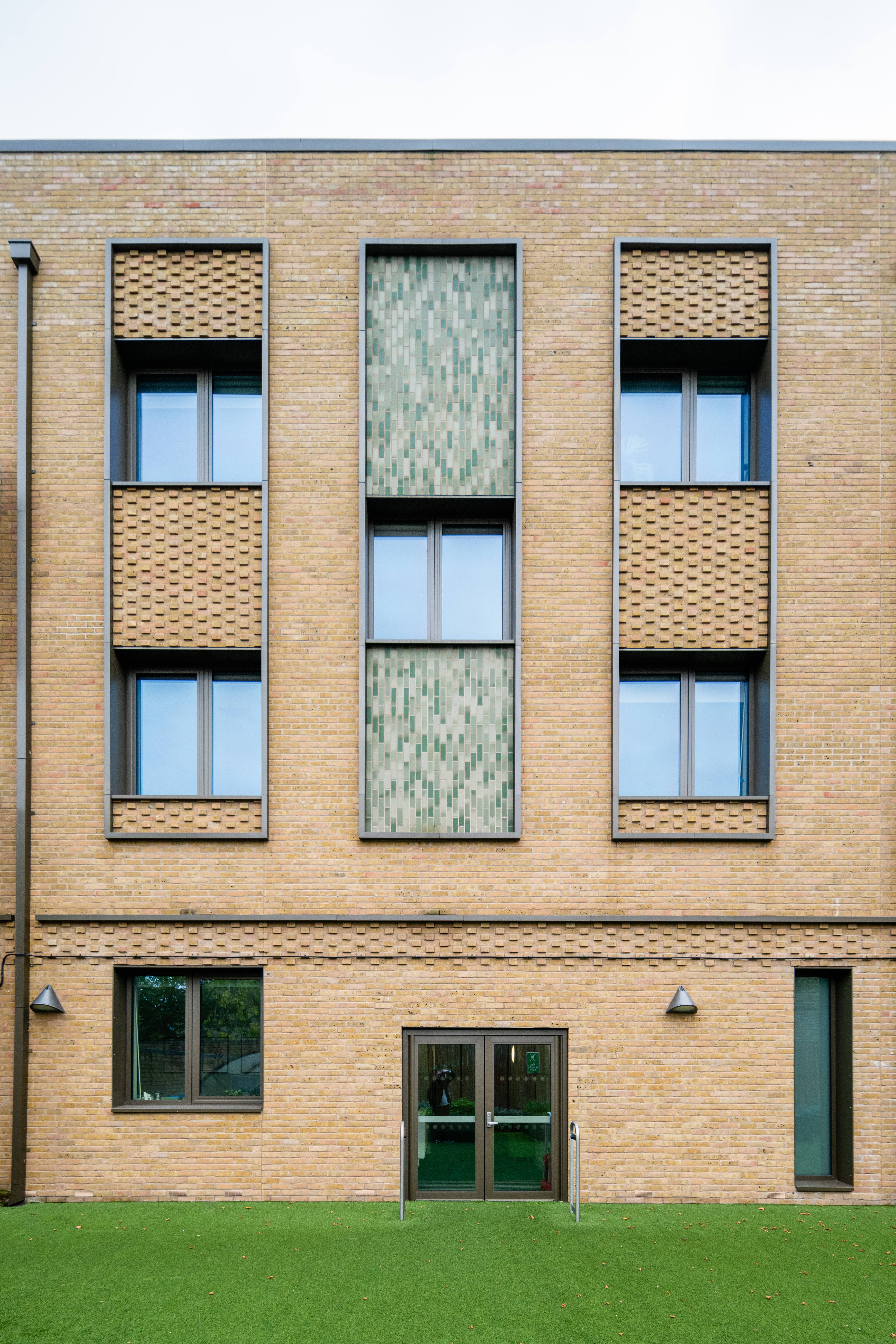 St Marylebone School Solus Facing Brick