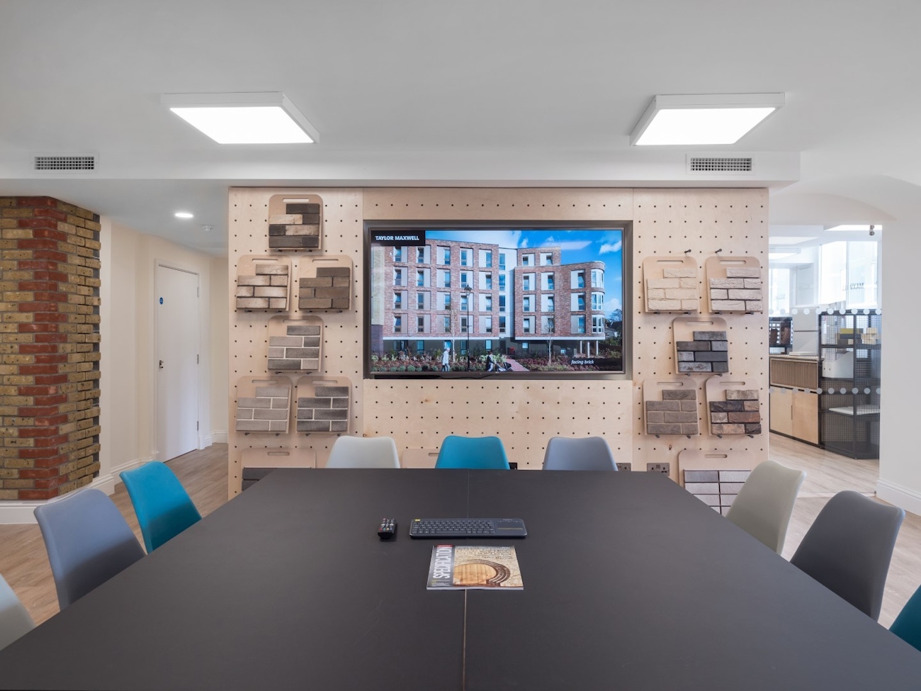 Taylor Maxwell Hop Exchange Office 8 Large