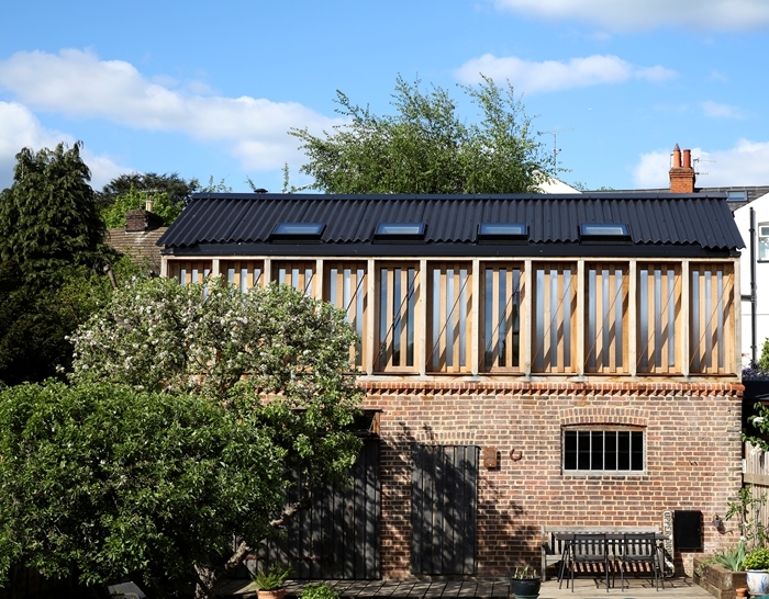 The Byre and The Gar 3949 Siohban Doran WEBIMAGE 2