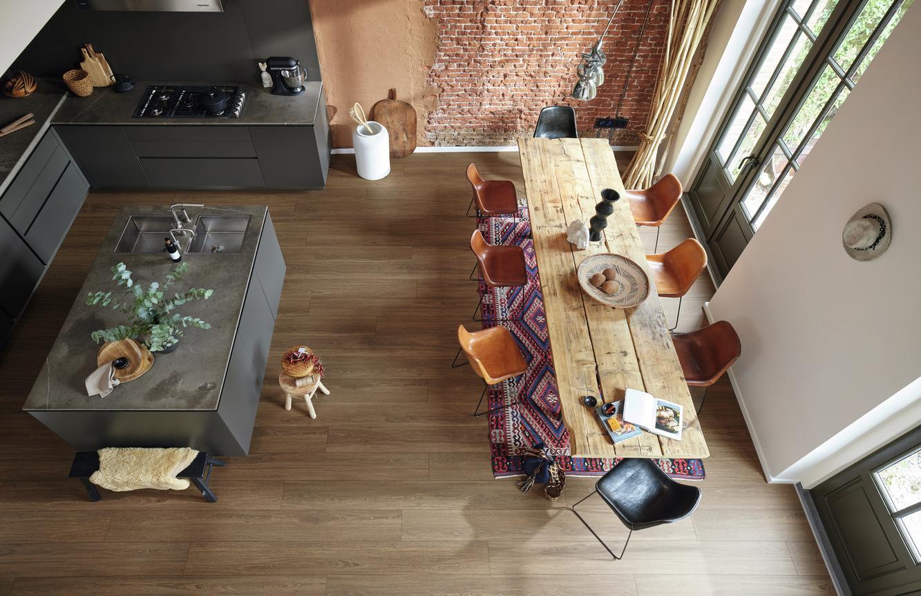 7134 Meister Design DL Detail 01