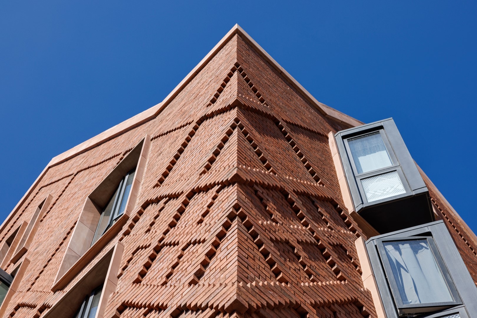 Farm Street - Facing Bricks