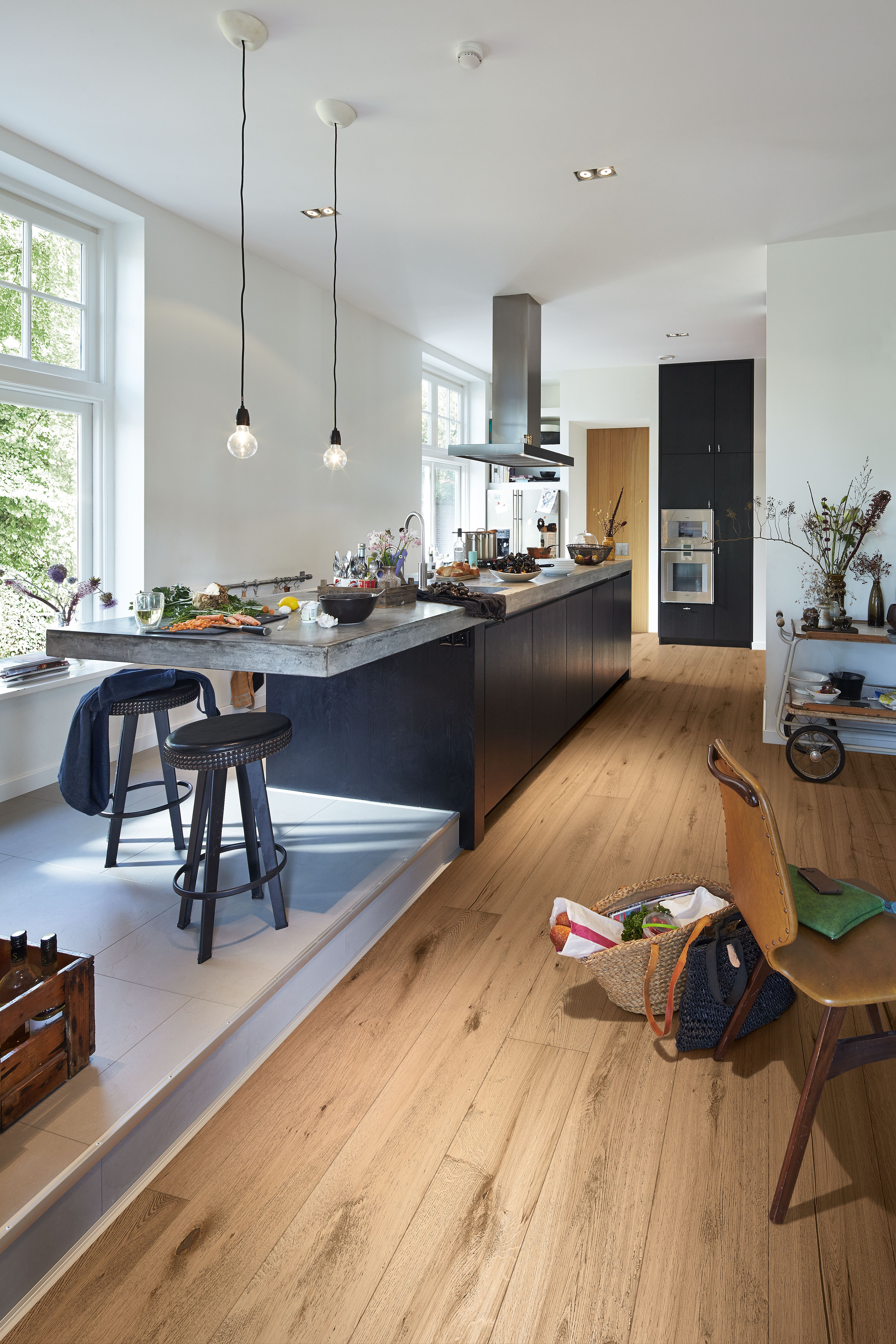 8520 Lindura HD Rustic Oak