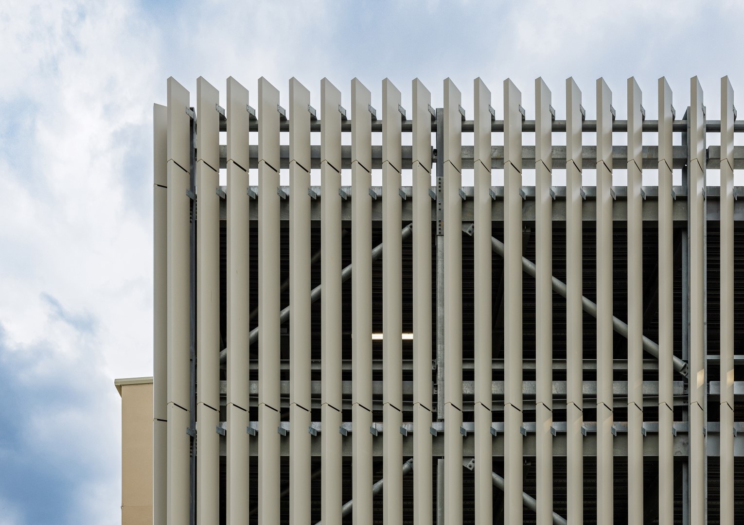 Amazon Barnwood 7 Large