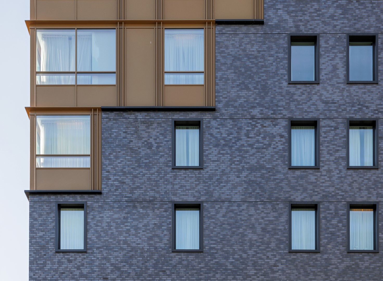 Black Lion House Whitechapel 10 Large