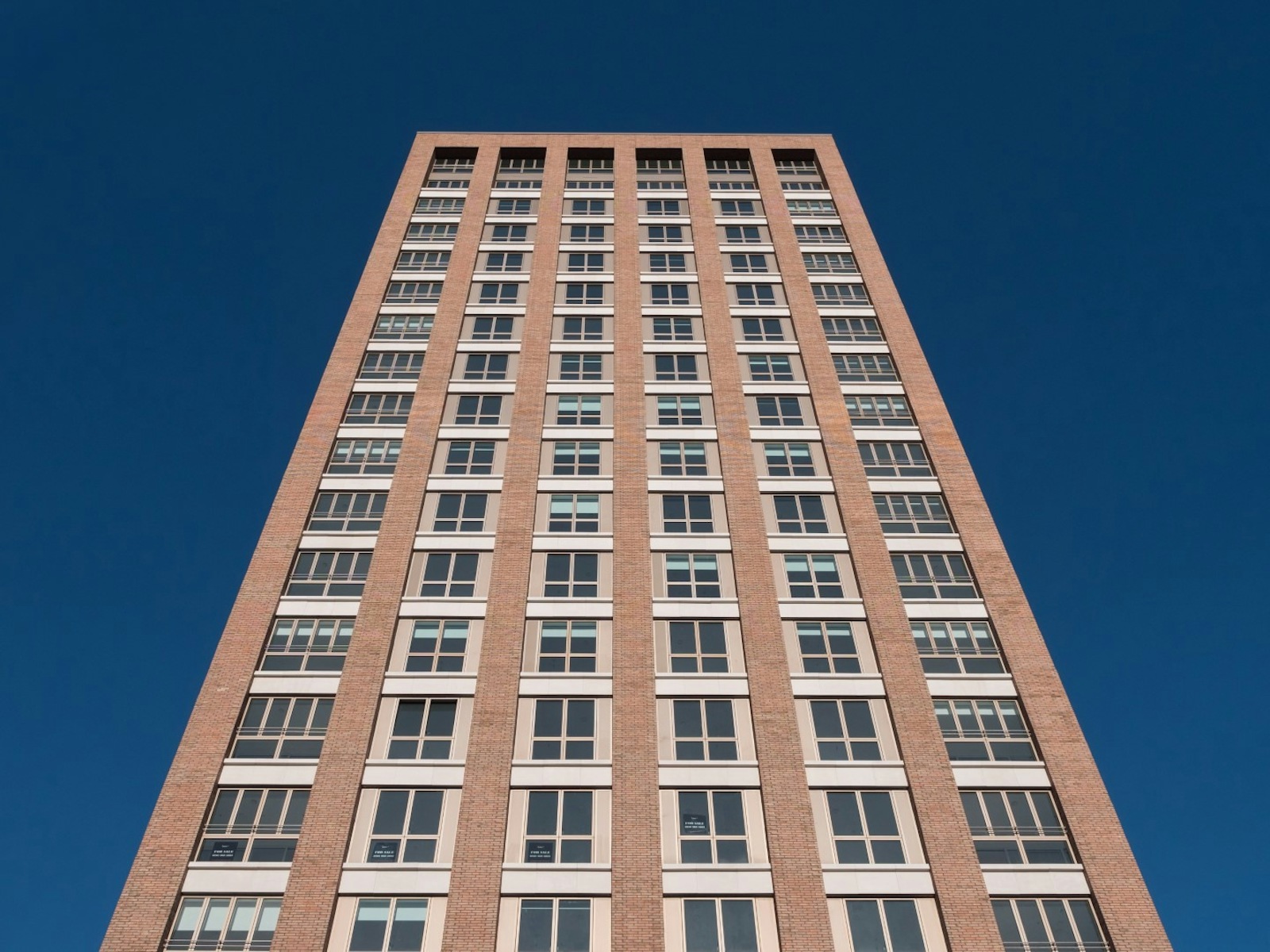 Blackwall Reach 6 Large