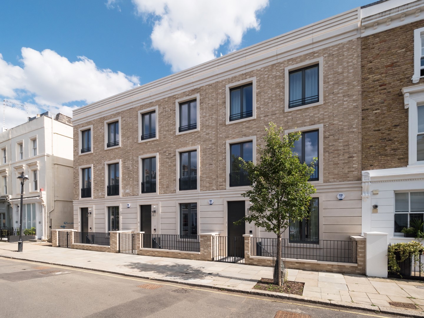 Blenheim Terrace 2 Large