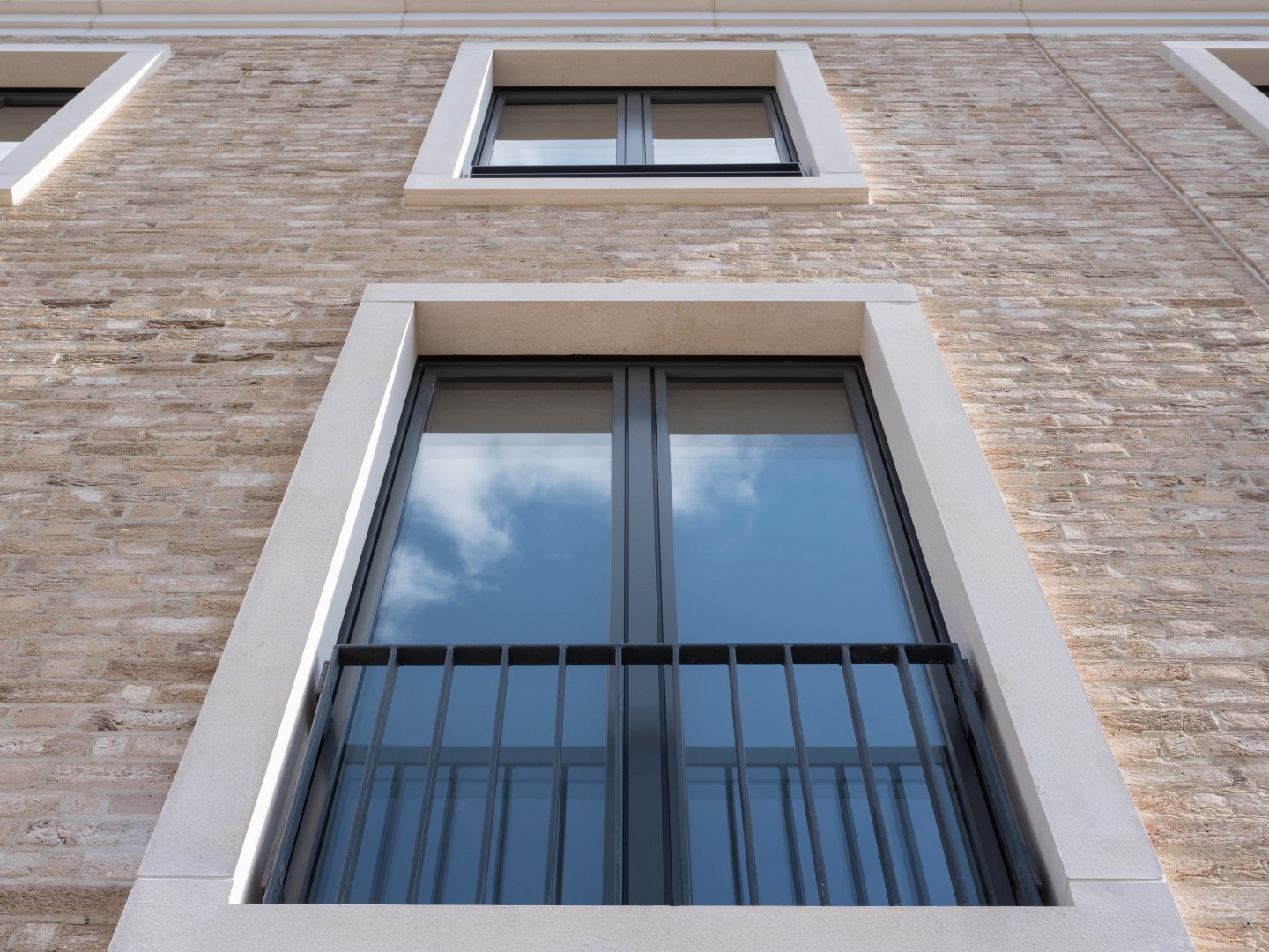 Blenheim Terrace 8 Large