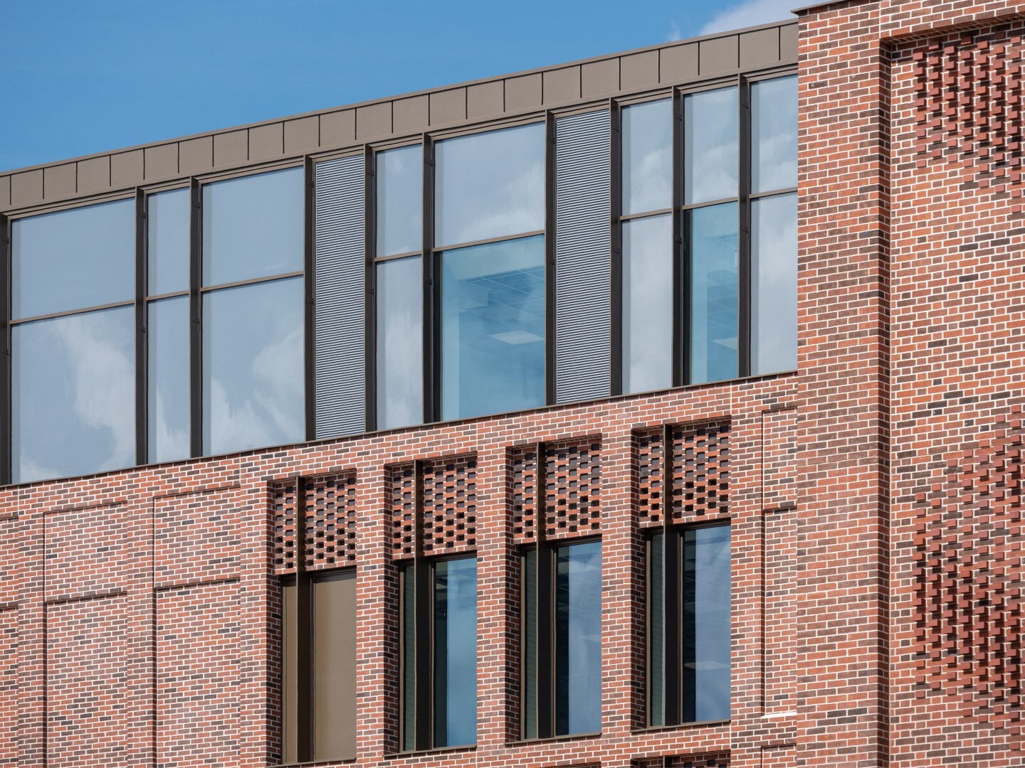 Esther Simpson Building University of Leeds 4 Large