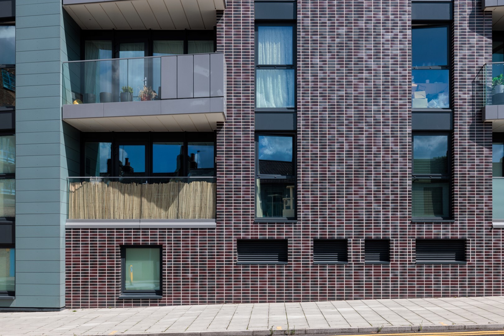 Greenwich Square 3 Large