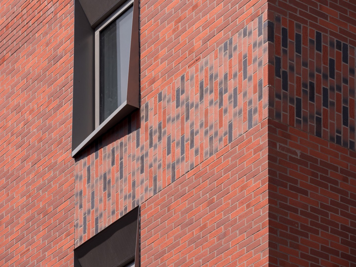 Manchester 6 9 Large