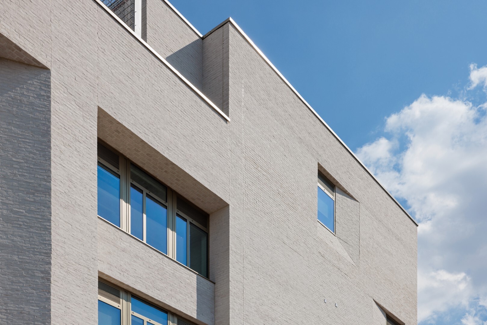 Oasis Academy Silvertown - Facing Brick
