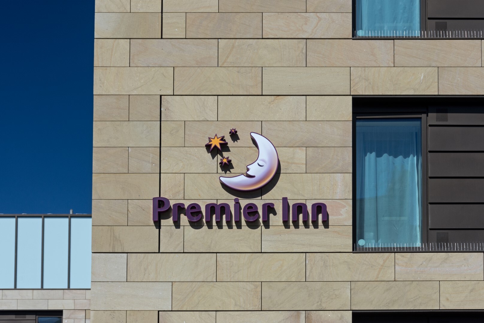 Premier Inn Edinburgh Stone Cladding 24 Large
