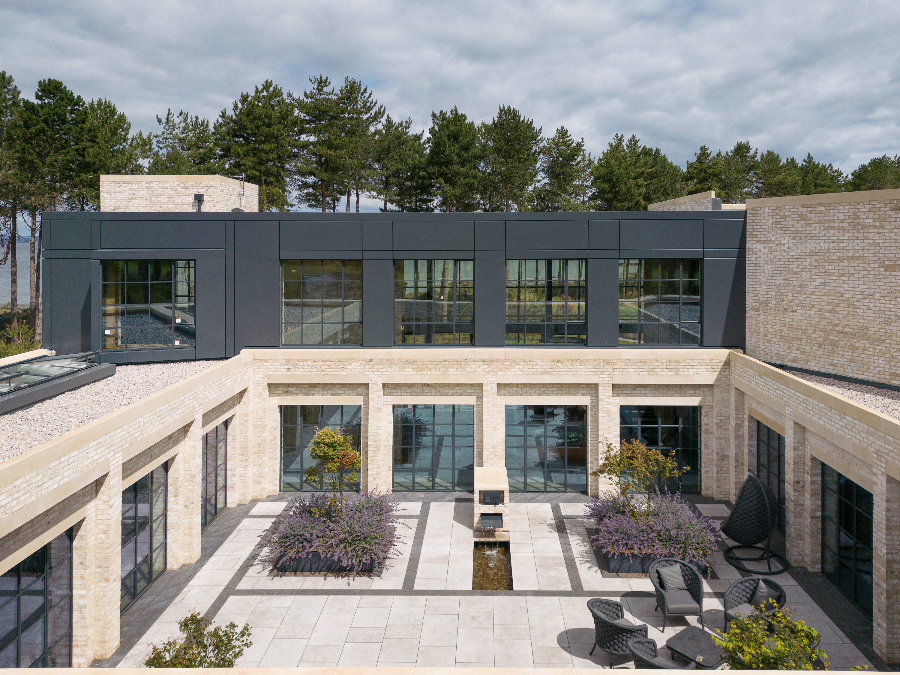 RFP TM S 3000px 0174