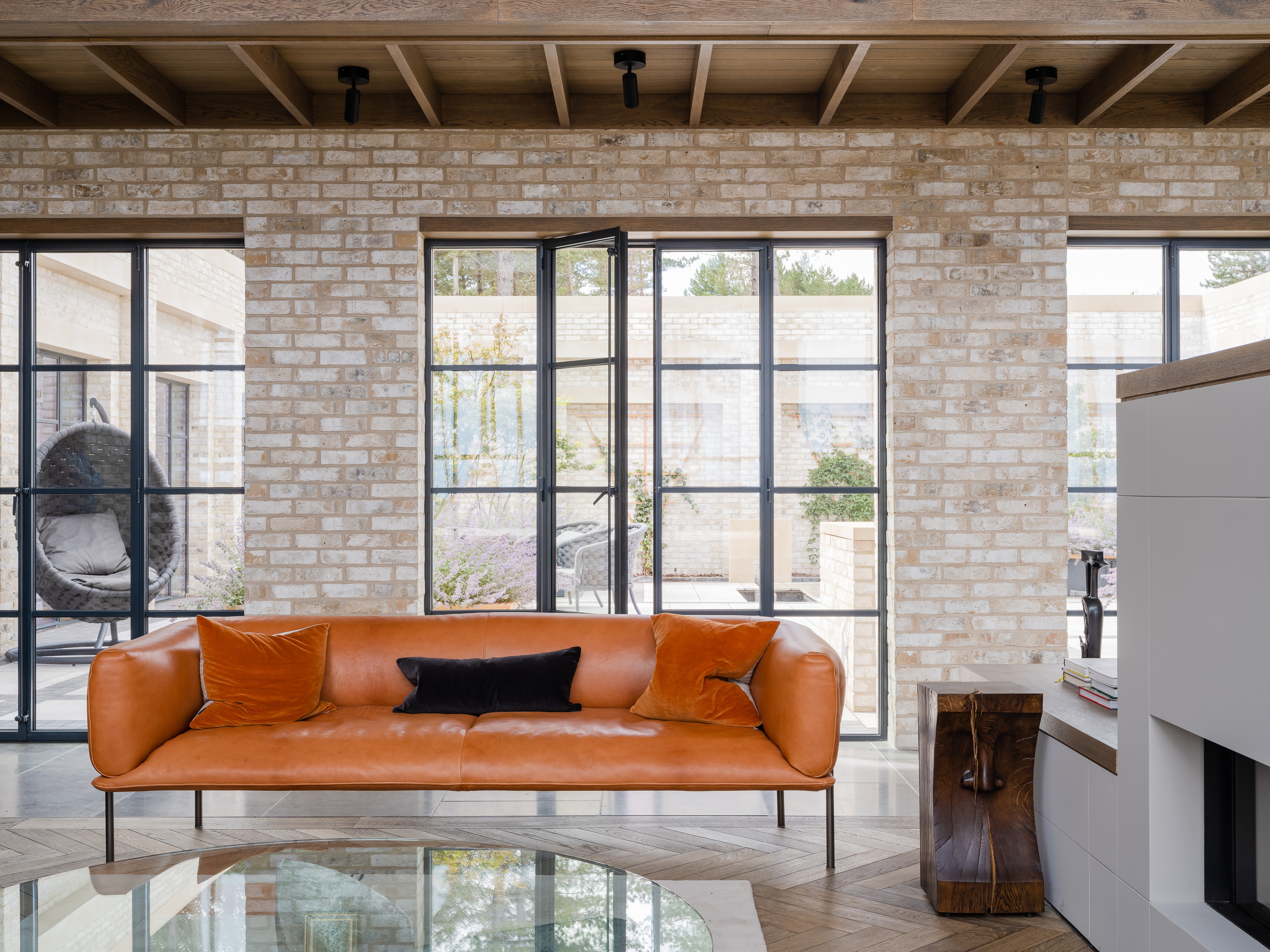 RFP TM S 3000px 1366