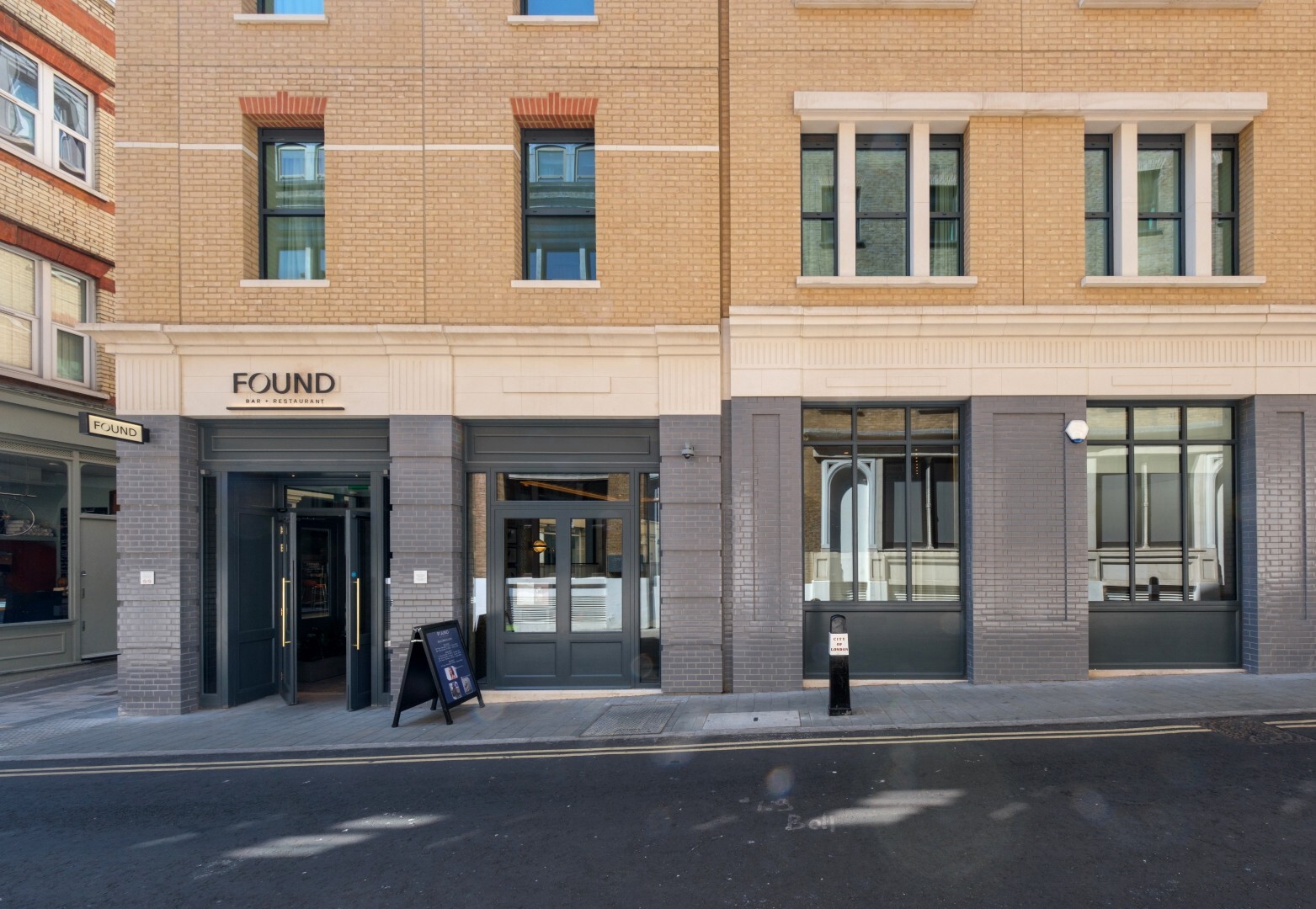 Creed Court - Glazed Bricks and Facing Bricks