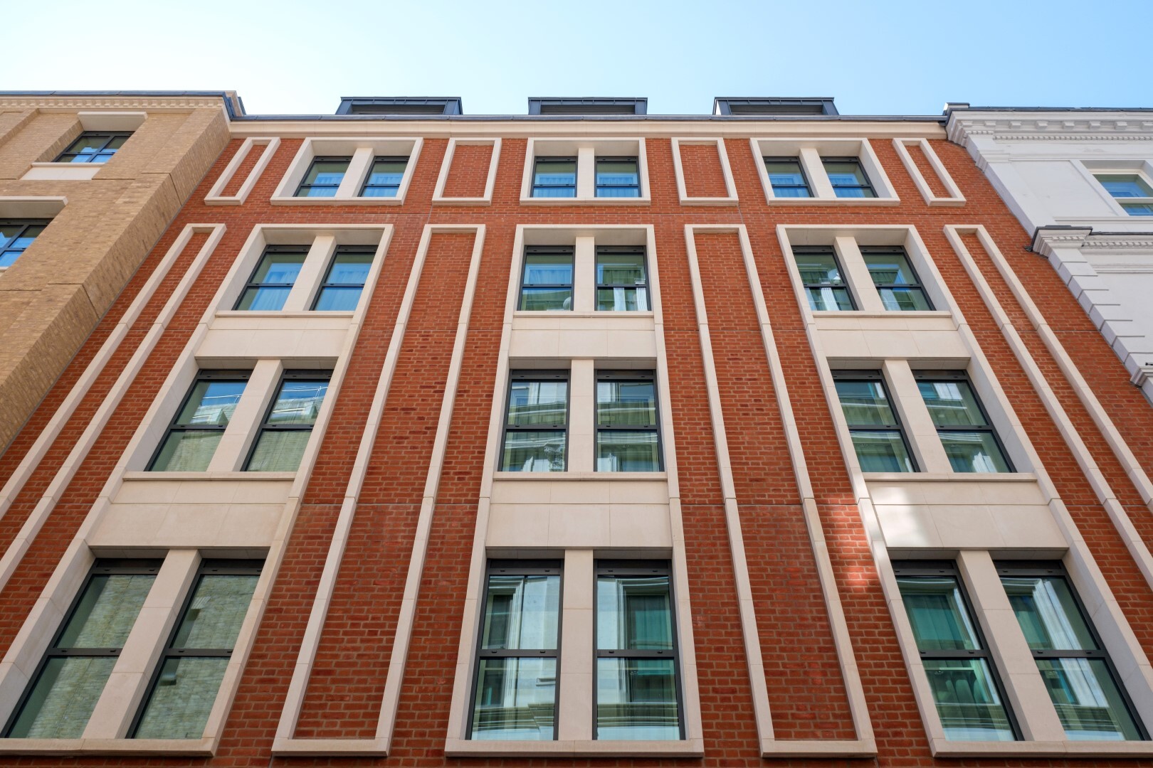 TM Creed Court 7 Large