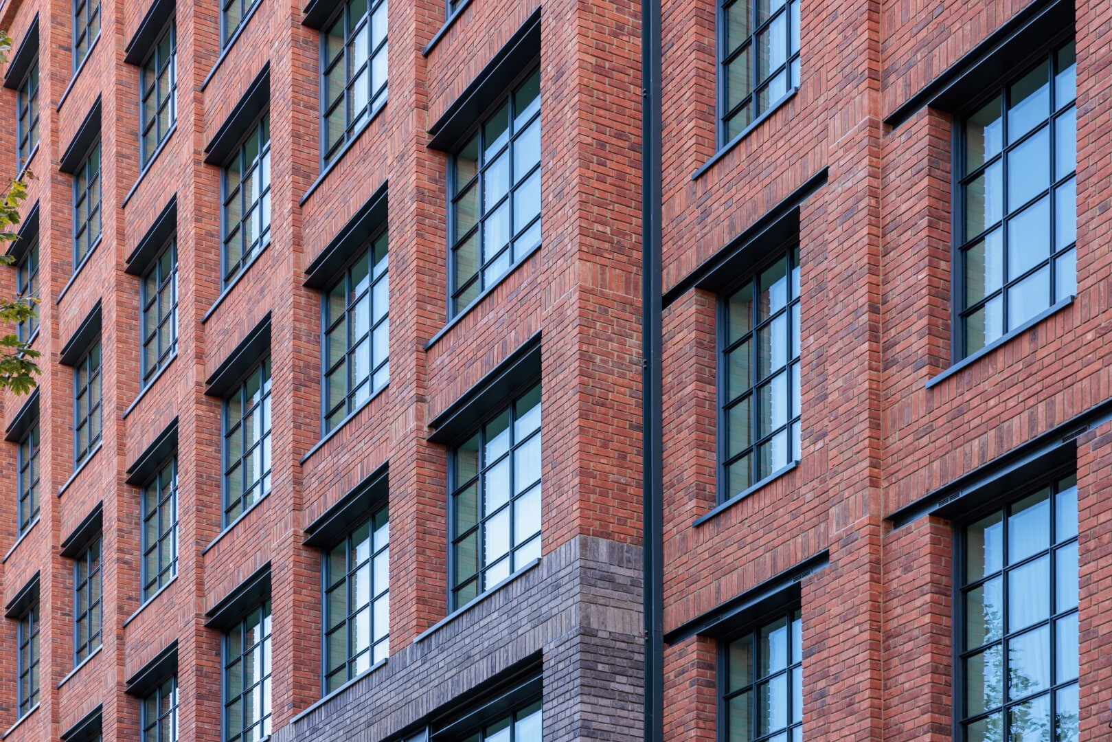 The Hoxton Hotel - Facing Brick