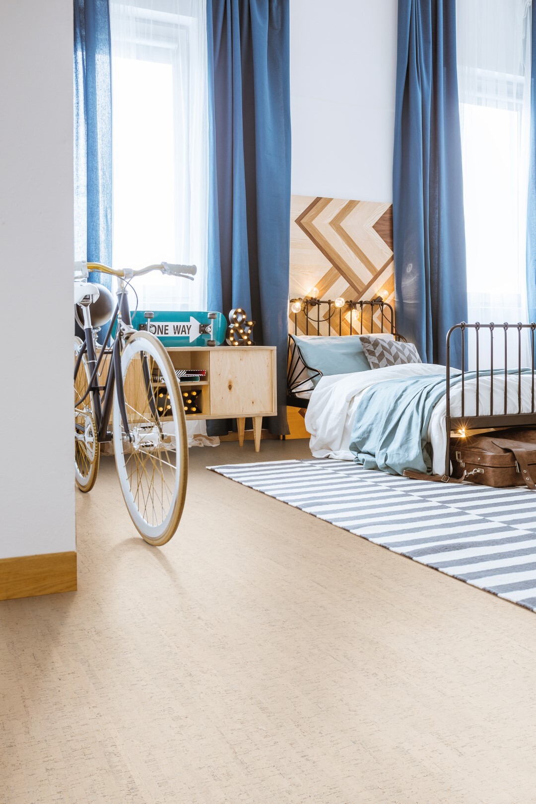 Traces Jasmin int Large