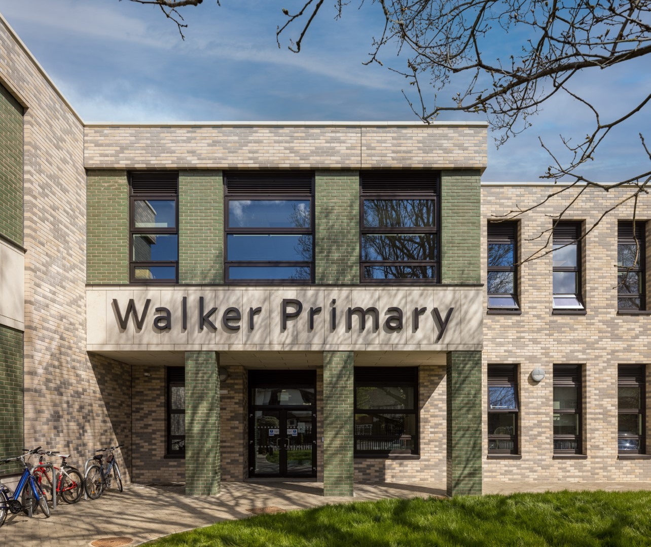 Walker Primary 030 Sky Replacement Large