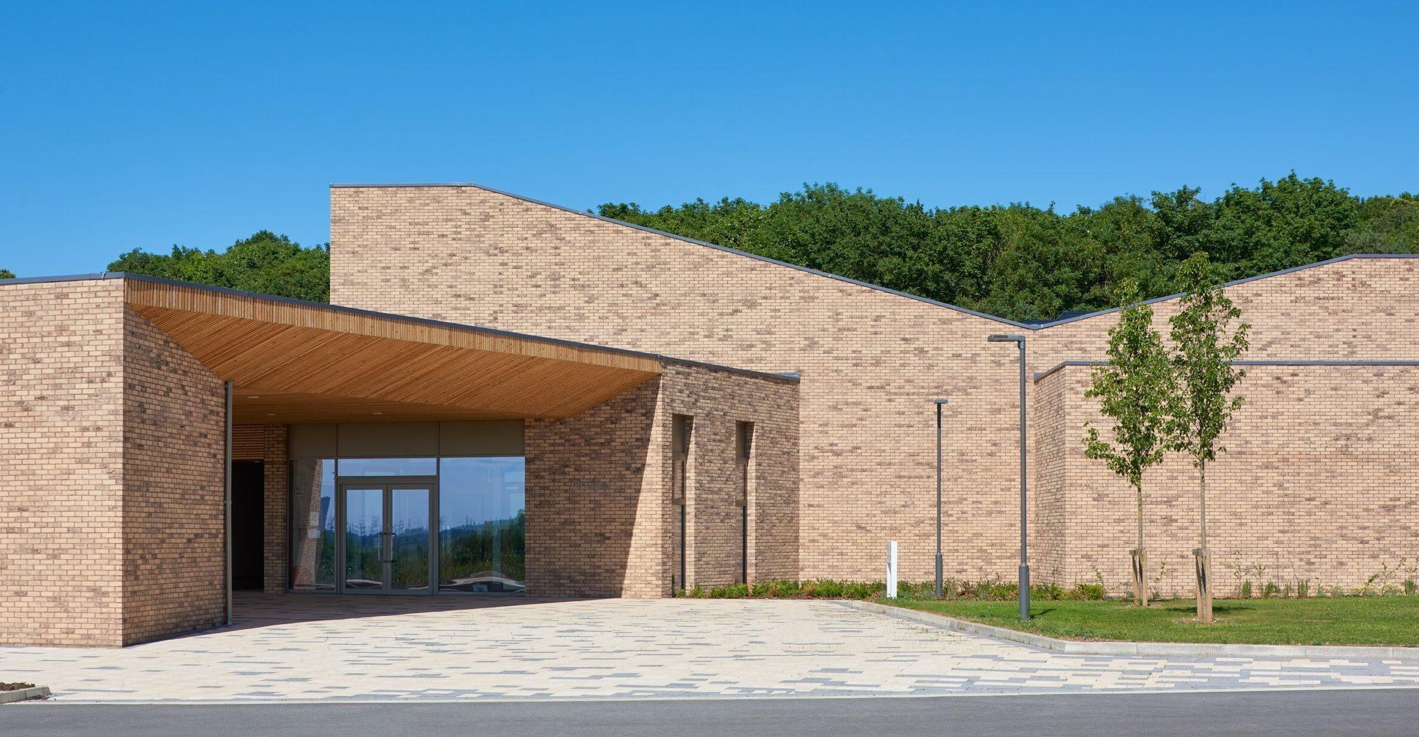 Lea Fields Crematorium | Taylor Maxwell Solus Range | Carsington Cream Bricks