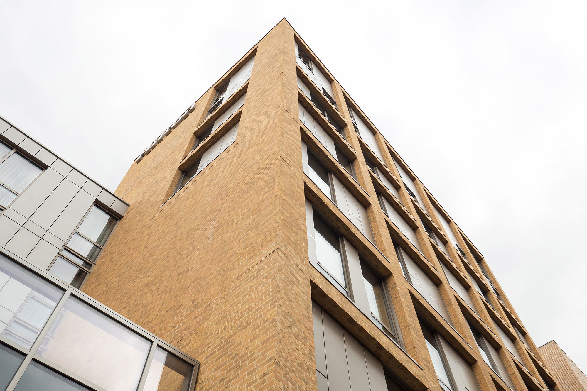 Hilton Bankside Hero