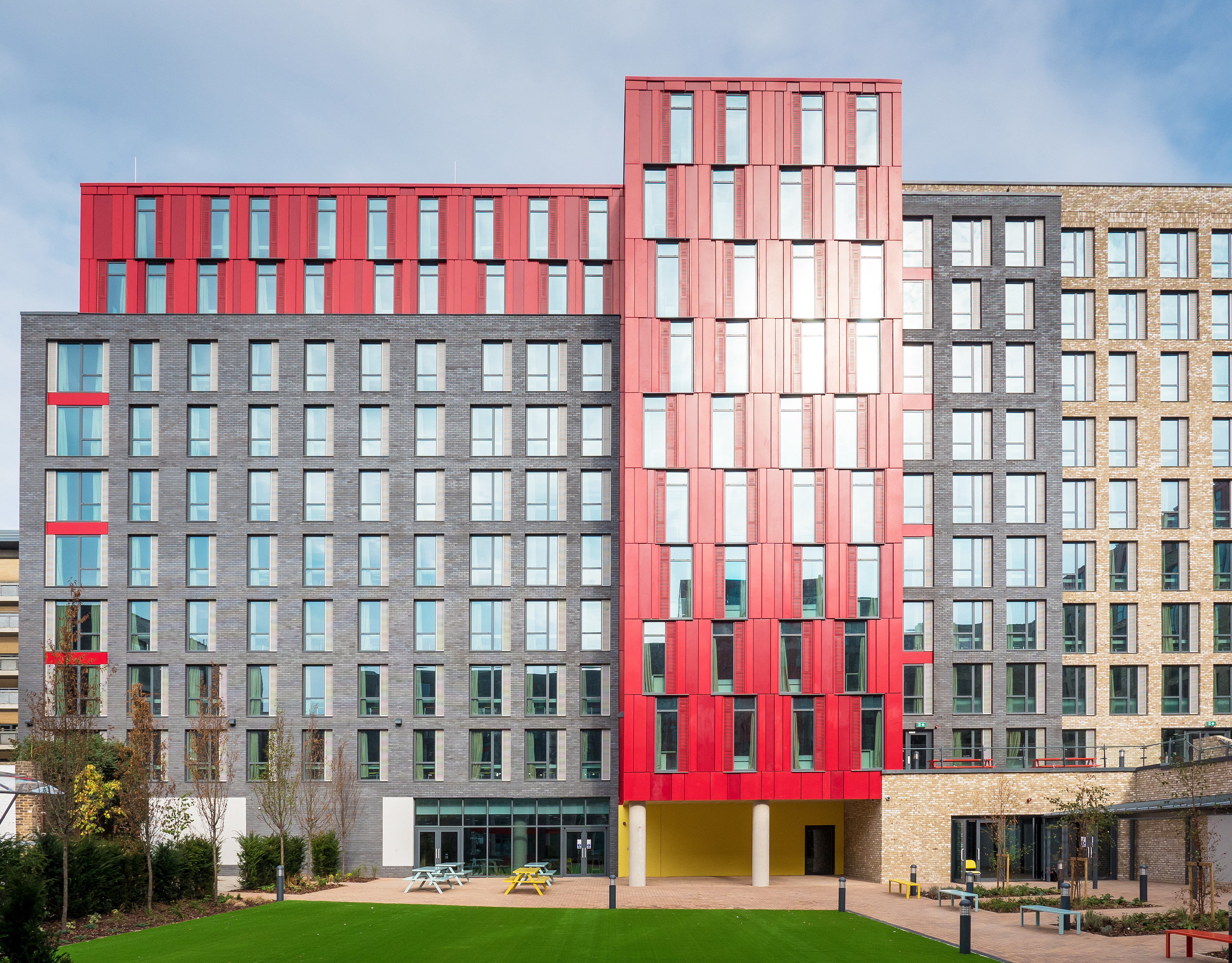 Stapleton House Genius Discrete Fix Metal Cladding 3